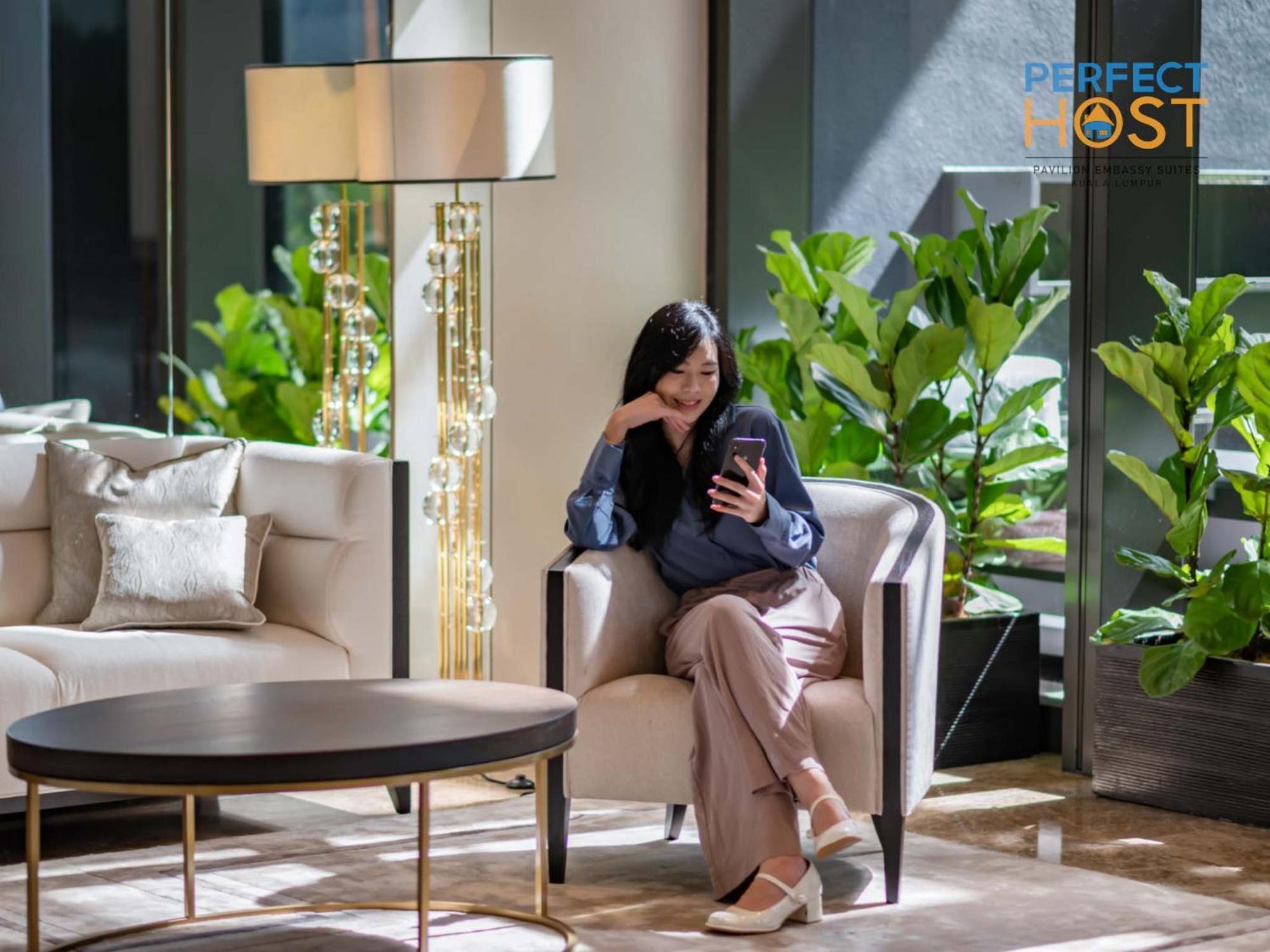 Pavilion Embassy Suites Kl By Perfect Host Kuala Lumpur Exterior foto